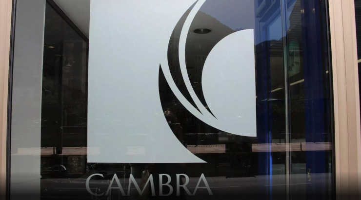 L'entrada a la seu de la Cambra de Comerç, Indústria i Serveis.